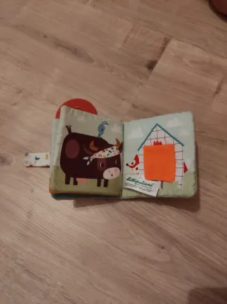 Libro bebe de tela 
