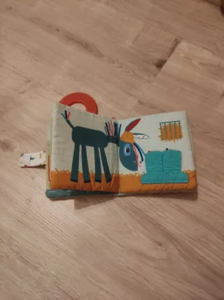 Libro bebe de tela 
