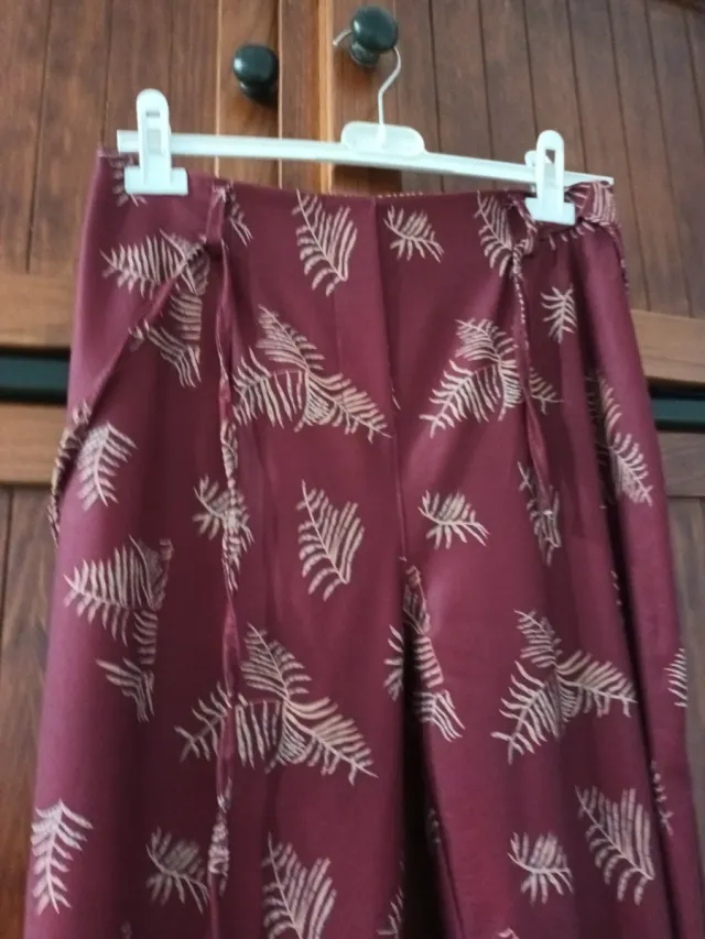 Conjunto de chaleco y pantalón estampado