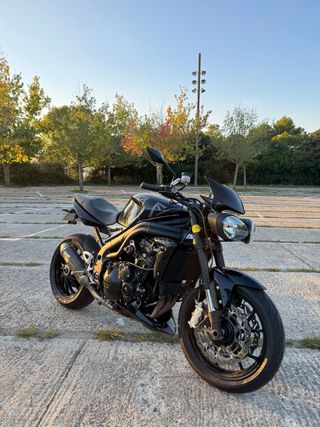 Triumph Speed Triple 1050