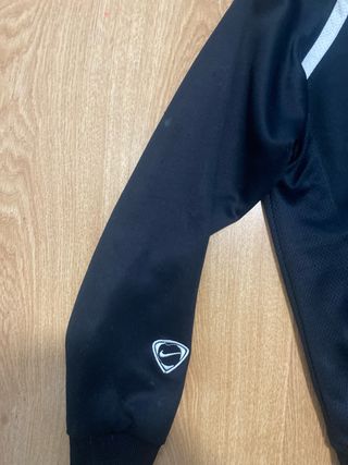 Chaqueta Juventus Nike Negra y Blanca