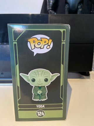 Funko Pop! Star Wars Yoda 124 EMP Exclusive