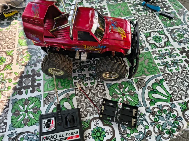 Auto radiocomandata Invader Nikko Vintage