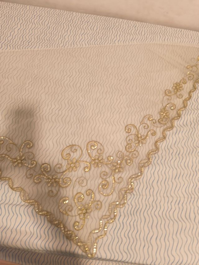 Manteleta y delantal fallera niña