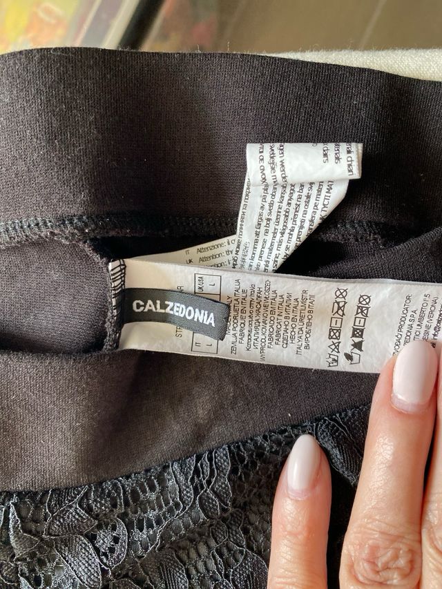 Leggings negros con encaje