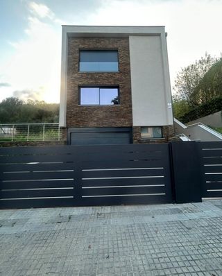 Puerta,corredera,valla,barandilla, hierro,inox