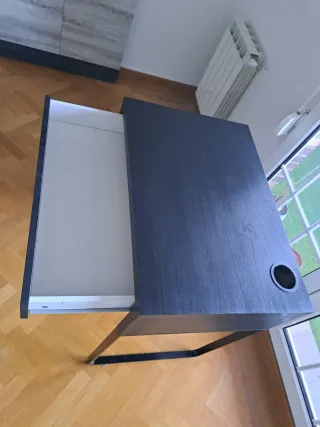 Scrivania per computer in legno wengé Mesa con cassetto