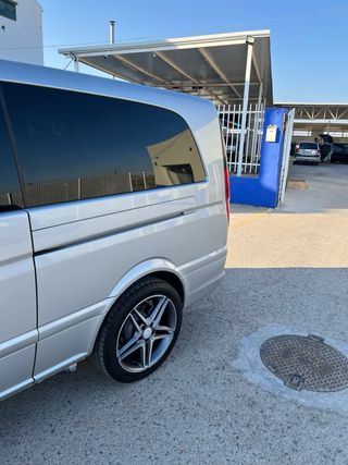 Mercedes-Benz Viano 2012