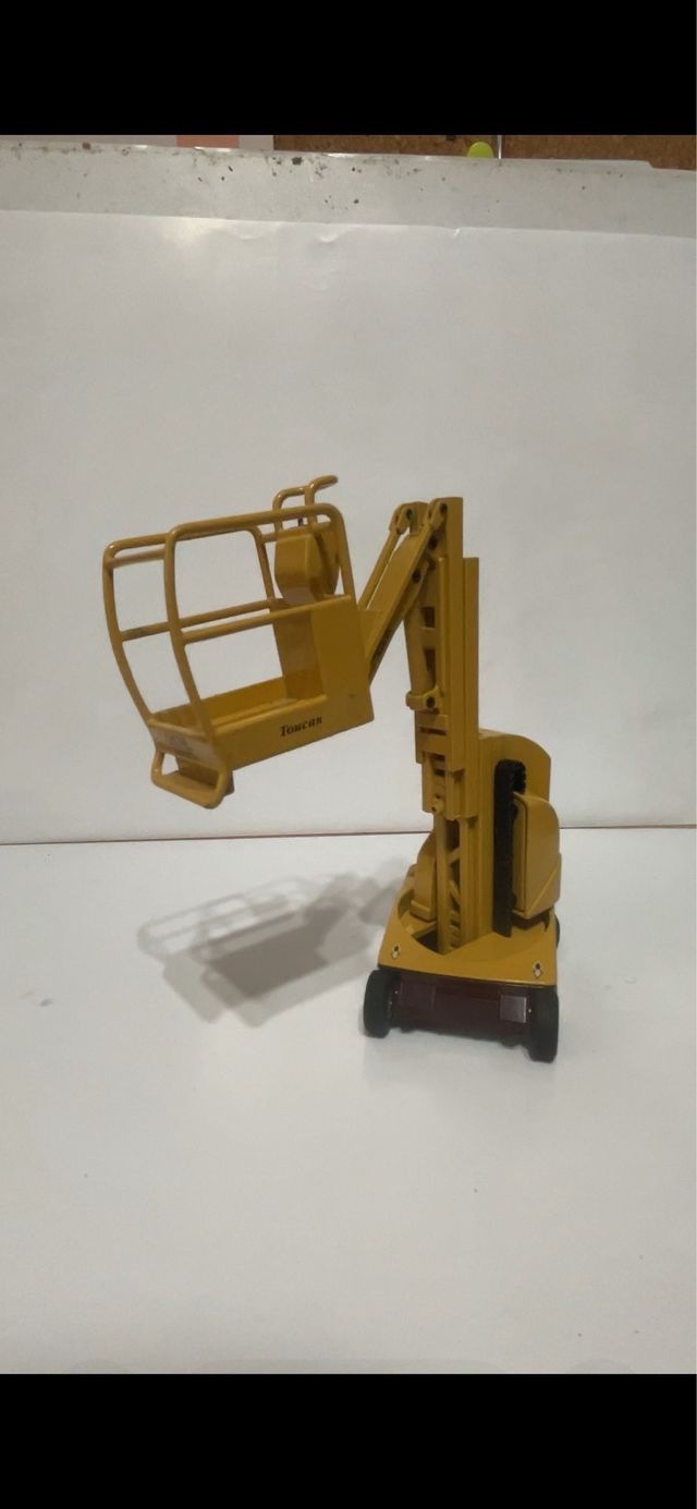 Elevadora Grove Joal 1:25