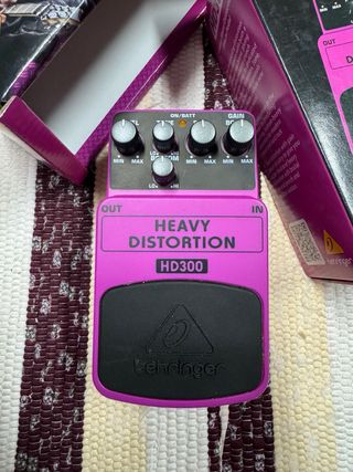 Behringer HD300 Heavy Distortion Pedal