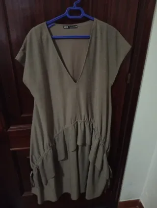 Vestido  corto marrón/dorado