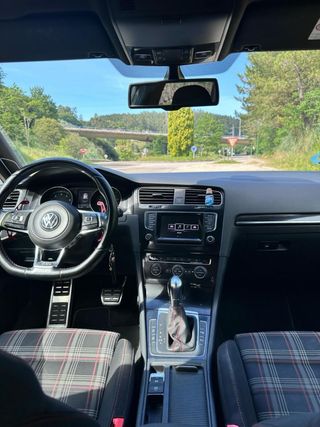 Volkswagen Golf VII GTI Performance