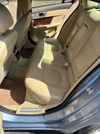 Jaguar XF 2008