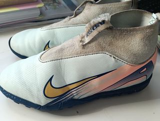 Botas Nike Fútbol Niños Talla 32