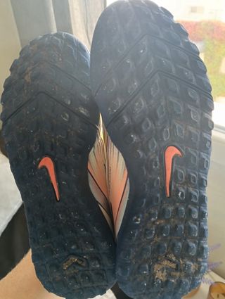 Botas Nike Fútbol Niños Talla 32