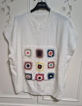 Maglione donna con patch uncinetto