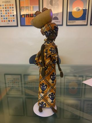 Supporti per bambole in metallo