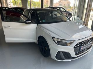 Audi A1 2019 sportback black linea
