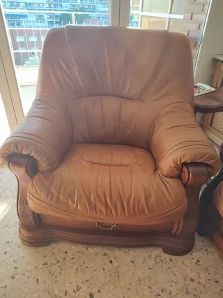 URGE! Conjunto Sofás de Piel y madera maciza