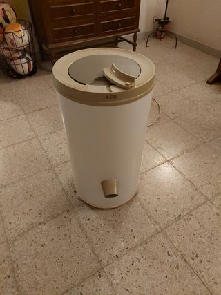 Secadora portátil AEG