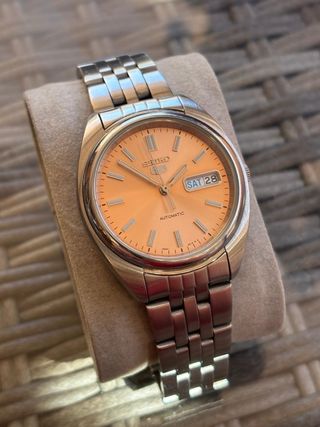 Reloj Seiko 5 Salmón raro nuevo