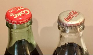 Bottiglie di Coca Cola provenienti da diversi paesi