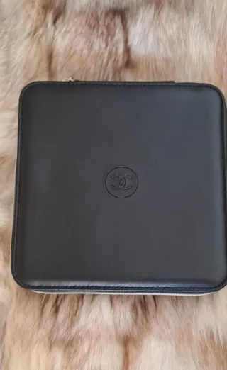 Portagioie Chanel Black
