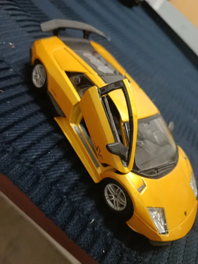 Lamborghini Murciélago  LP 640  SV 1:24  escala 