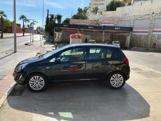 Corsa Opel 1.2 con 89.000 km, con navegación.  