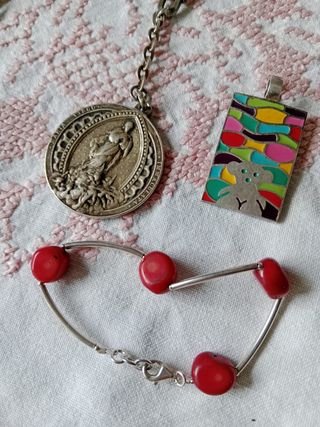 Plata de Ley Colgante y Anillo