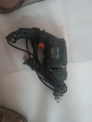 Taladro Black & Decker 500W
