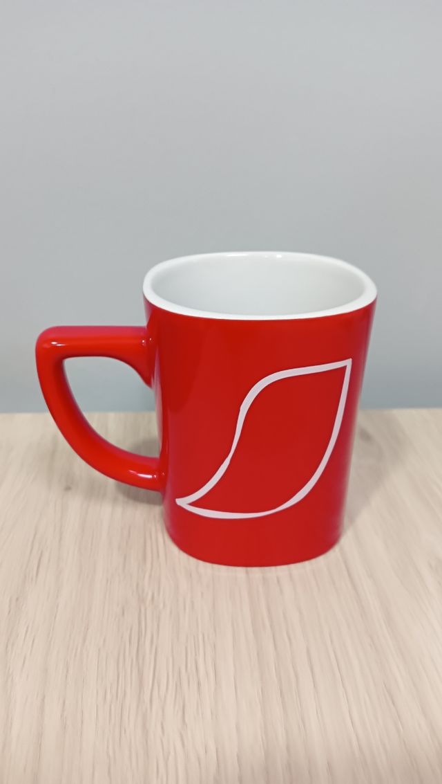Taza Roja Nescafé