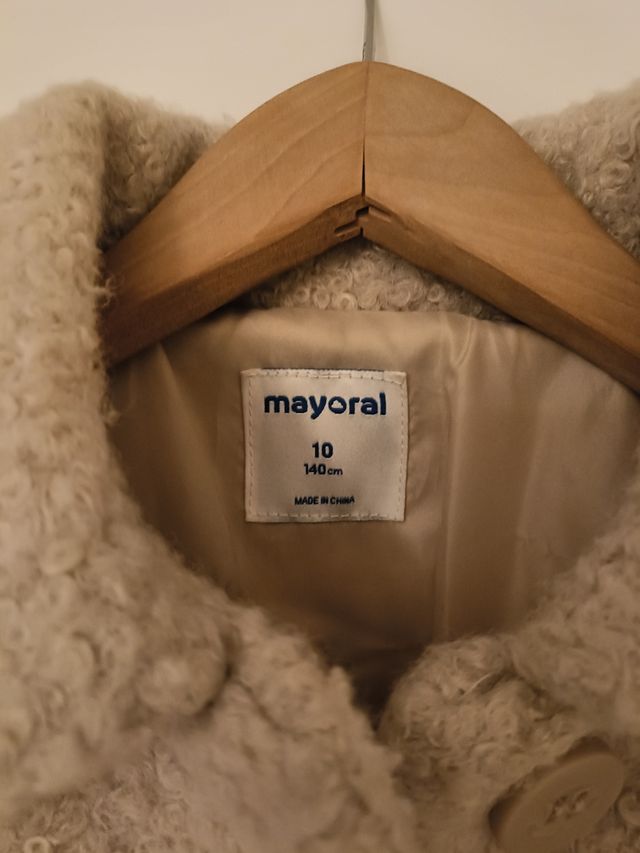 Abrigo niña Mayoral beige talla 10