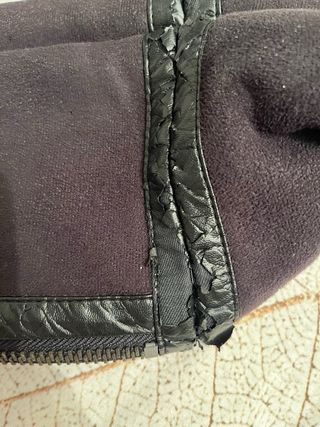 Cazadora abrigada con  pelo por el interior 
25