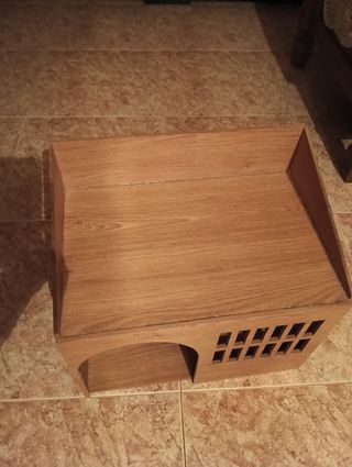 Casa para gatos de madera