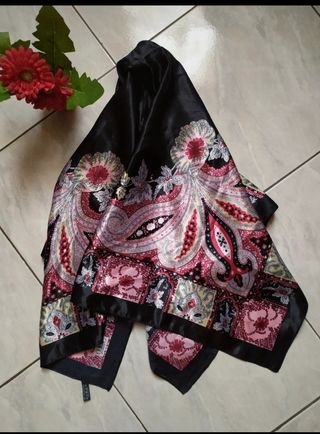 Foulard Solo Soprani vintage anni 80-90,88x88 cm