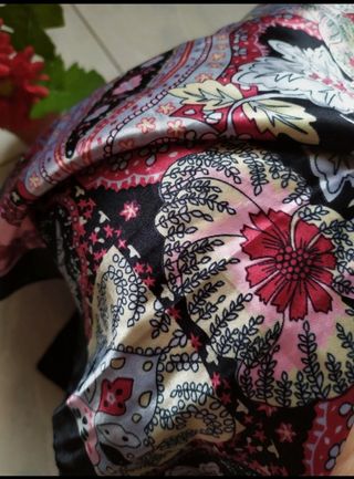 Foulard Solo Soprani vintage anni 80-90,88x88 cm