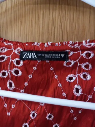 Camisa Zara Volantes Roja Talla XS