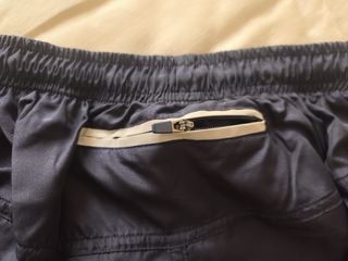 Pantalón corto deportivo azul