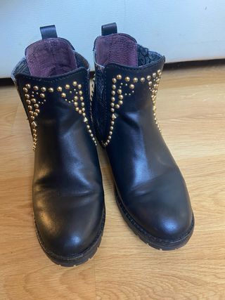 Botines Desigual Talla 37 Negros y Dorados