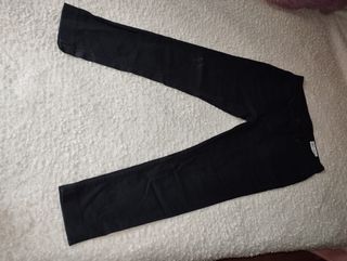 Pantalón vaquero negro