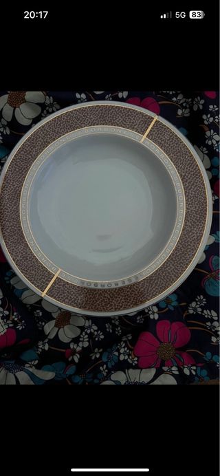 Piatti Borbonese in porcellana