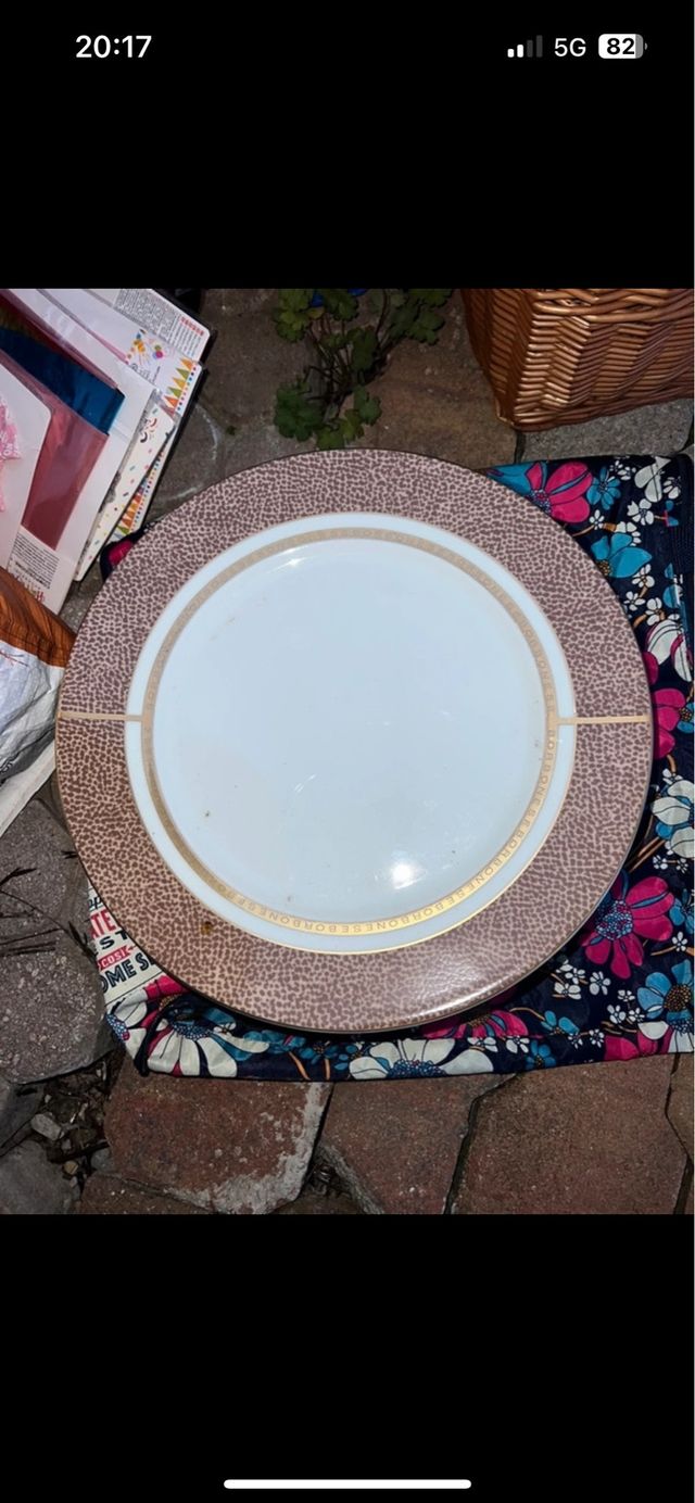 Piatti Borbonese in porcellana