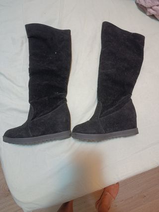 Botas altas negras