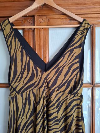 Vestido Uterqüe, animal print, vuelo, T 40