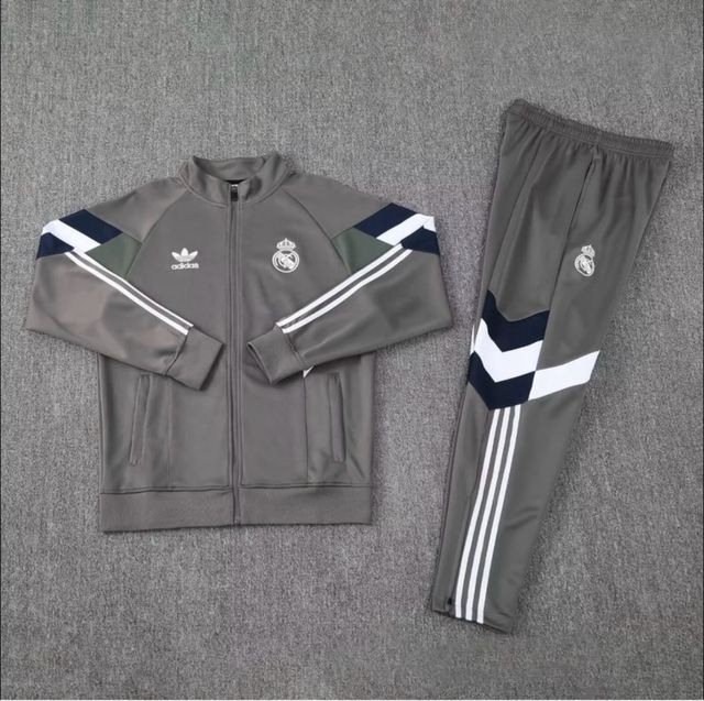 Conjunto deportivo Adidas Real Madrid gris