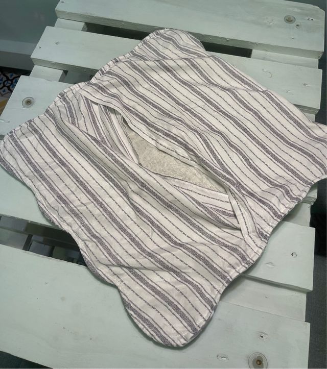 Colcha Cama 135 Gris y Blanca