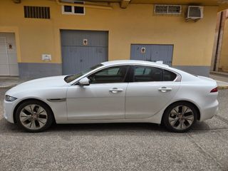 Jaguar XE 2019