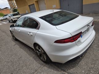 Jaguar XE 2019