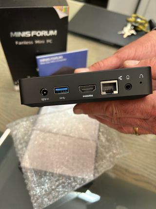 Mini PC Minisforum Nero/Blu